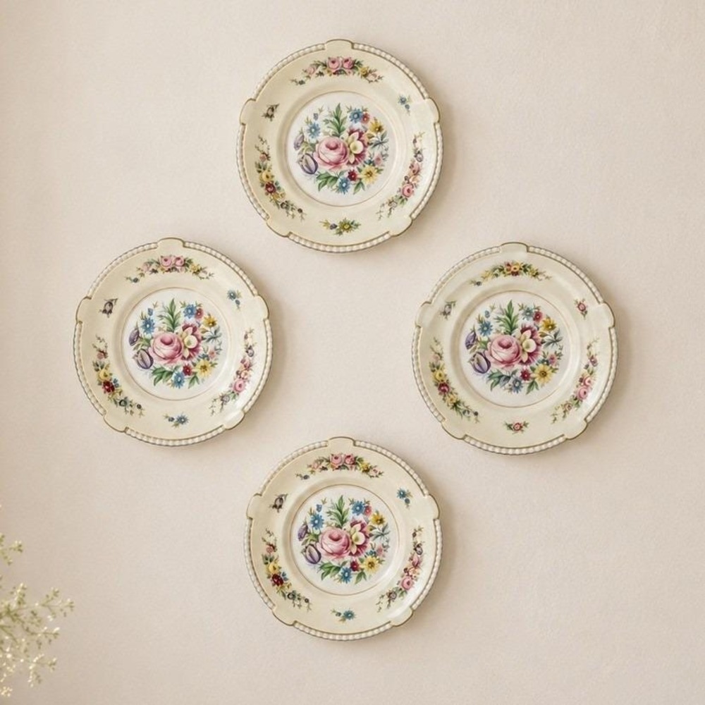 Fondeville Hampton Court Ambassador Ware Floral Plates England Set of 4